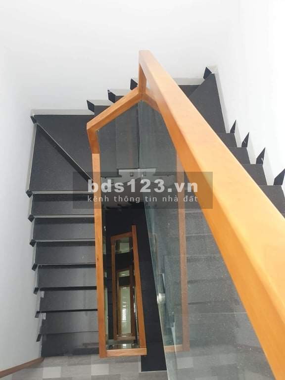 Tân Phú Mặt Tiền Nguyễn Thế Truyện dt 68m2 Full Công Năng Sử Dụng Giá rẻ