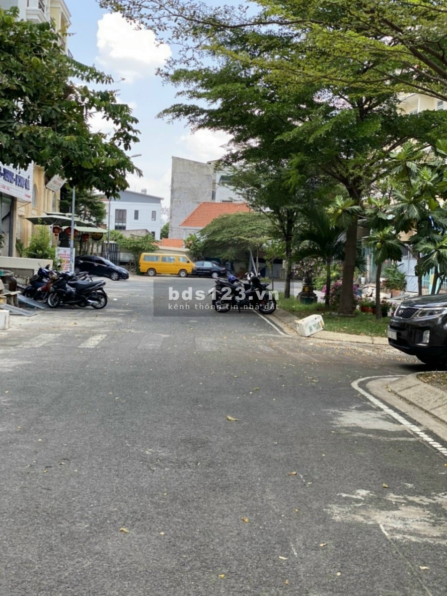 Bán Đất Tại Đường Số 8 Phường Tăng Nhơn Phú B Quận 9 TP. Hồ Chí Minh