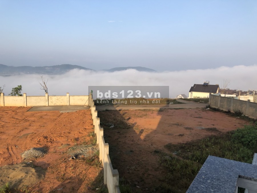 Bán Biệt Thự view săn mây ngay trung tâm Đà Lạt
