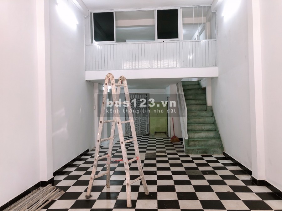 Mặt tiền trước sau Nguyễn Kiệm 1 trệt lửng lầu