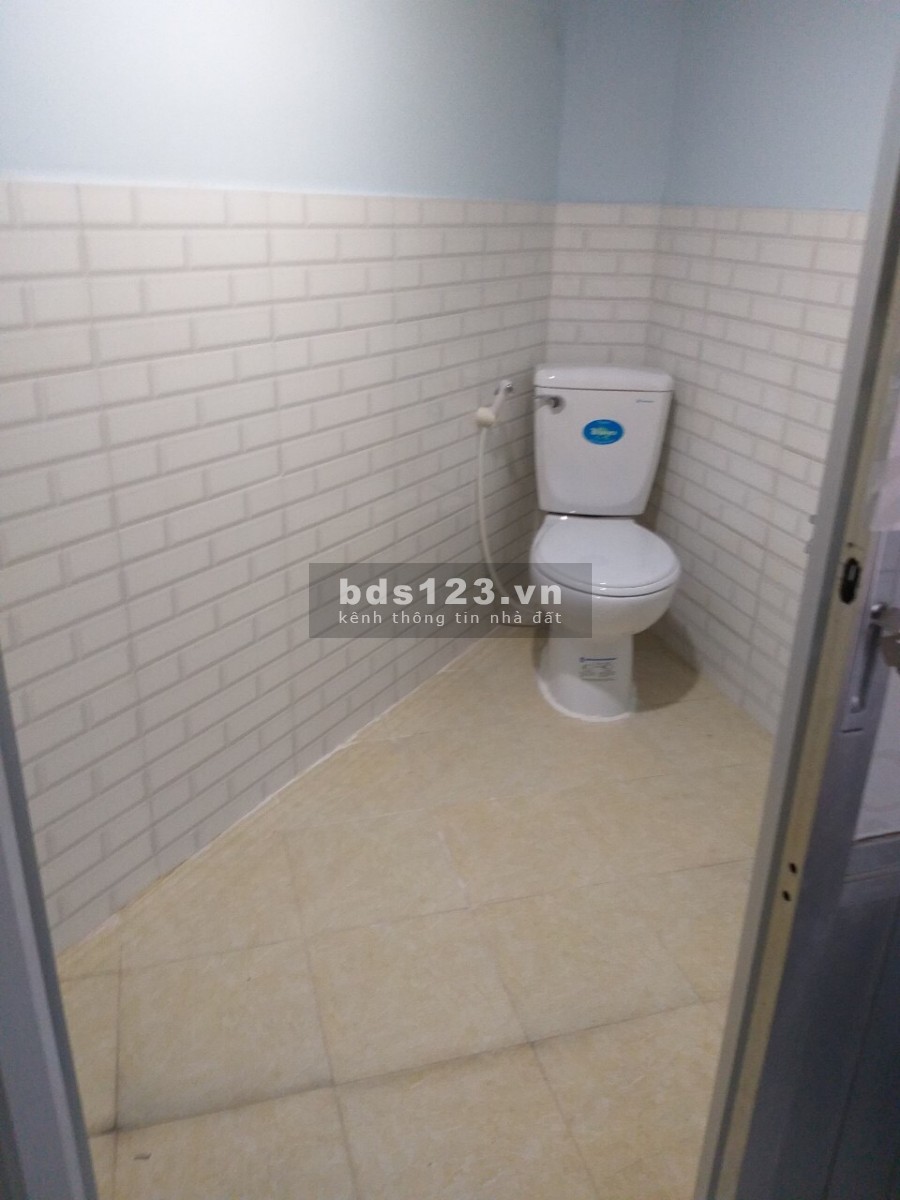 Cần tiền bán gấp nhà hẻm Văn Thân, P.8, Quận 6