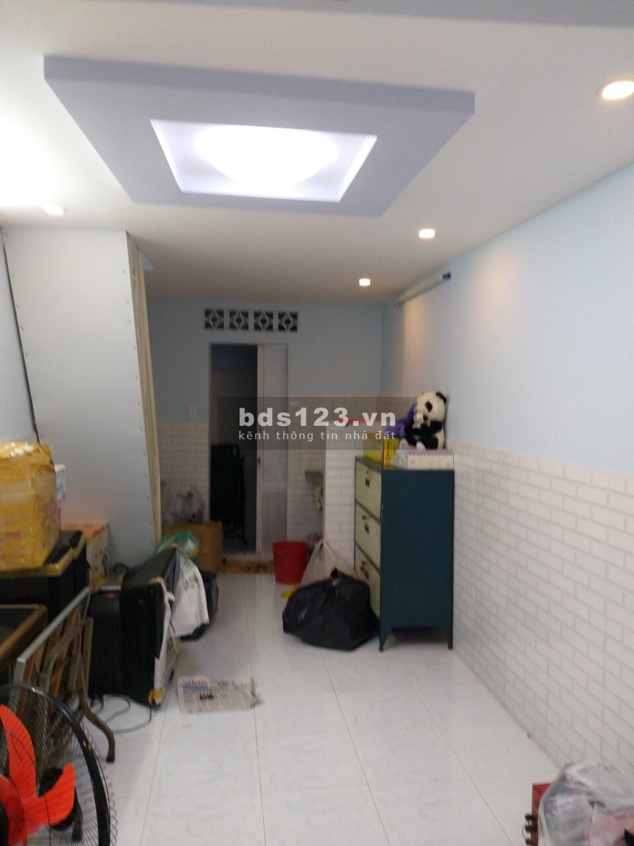 Cần tiền bán gấp nhà hẻm Văn Thân, P.8, Quận 6