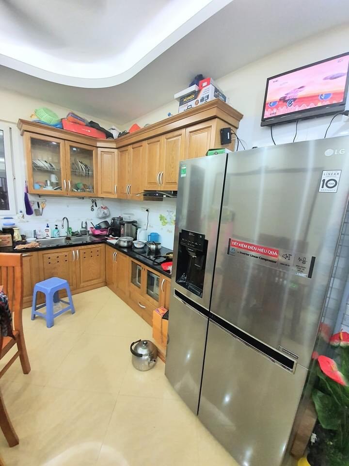 BÁN NHÀ PHỐ NGUYÊN HỒNG PHÂN LÔ Ô TÔ 2 THOÁNG DT 55M 5 TẦNG MT 4,2M GIÁ 12.5 TỶ