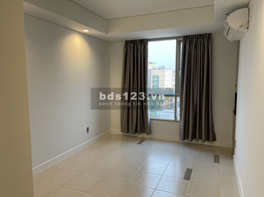Cho thuê căn hộ 3 phòng ngủ/2WC nội thất cơ bản y hình tại Botanic Tower 15 Triệu tel 0942811.343 Tony