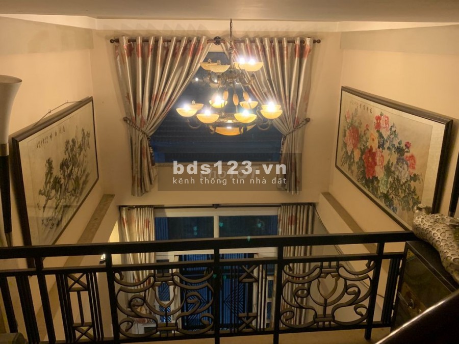 CHDV Nguyễn Đình Chiểu P5, Q3 TRệt, 3L 6P, 6wc full nội thất