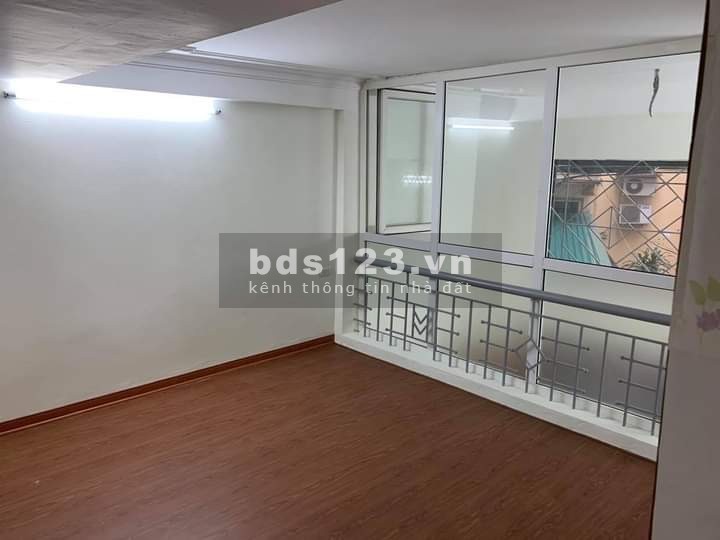 Mặt Ngõ Thông, Kinh Doanh, P. Hào Nam (Bán Nhà) DT: 40M X 4 Tầng MT 6.5M. Giá: 4.3 Tỷ