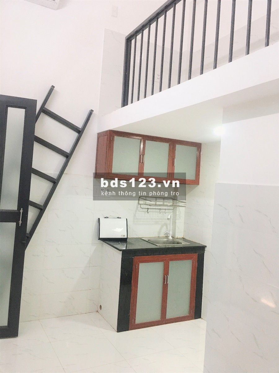 Phòng gác cao, máy lạnh gần cv Làng Hoa Gò Vấp - giá sinh viên chỉ 3tr
