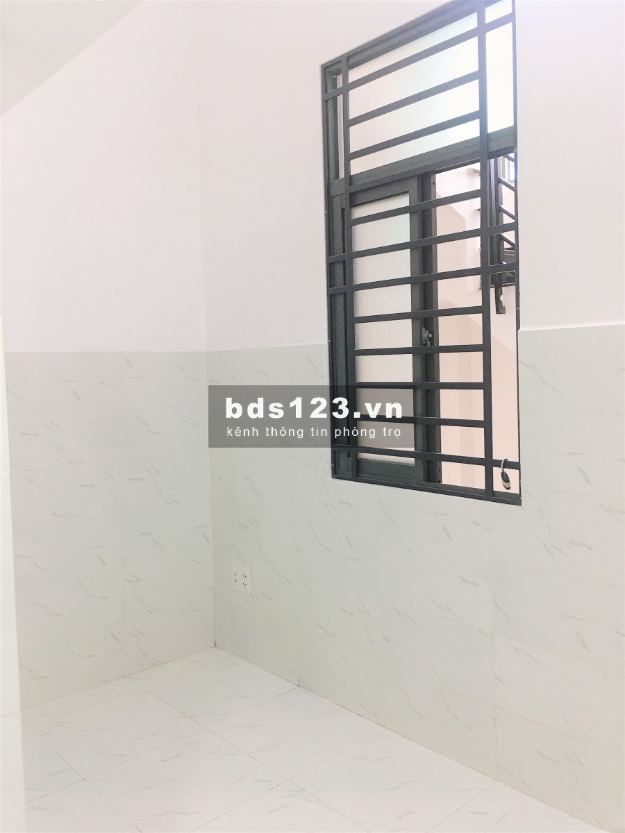 Phòng gác cao, máy lạnh gần cv Làng Hoa Gò Vấp - giá sinh viên chỉ 3tr