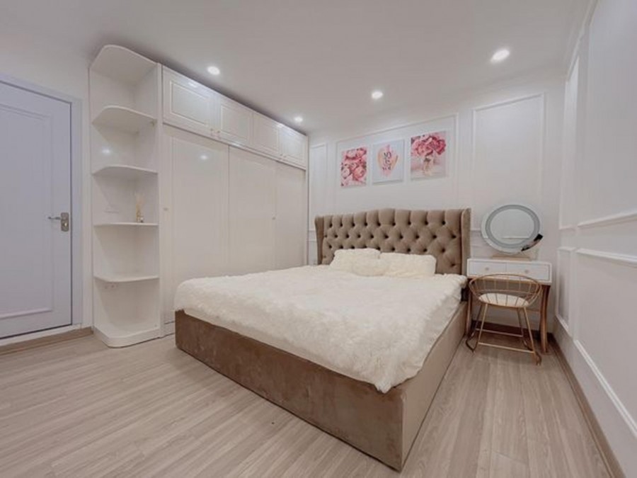 Gia đình cần bán nhà đang cho thuê đầu tư ở Phố Vọng