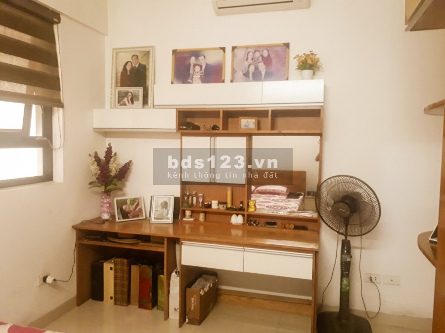 Nhà đẹp, có thể dọn tới ở ngay, 2PN, 2 WC, Toà D, Vinaconex 2, Đại Kim