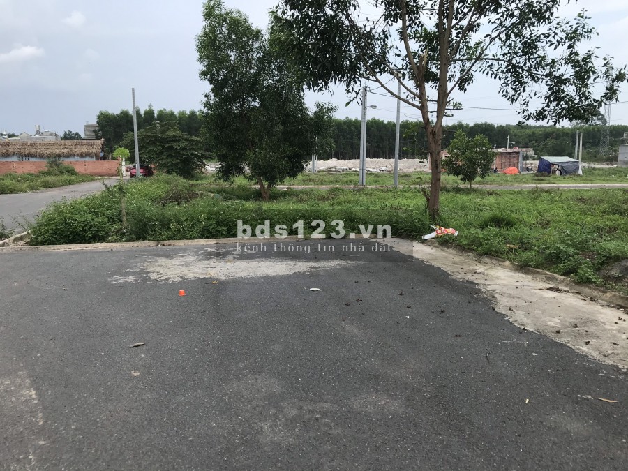 Duy NhấT lô góc 3 mặt tiền Biên Hòa 200m2/2t7 ngay kcn Tam Phước