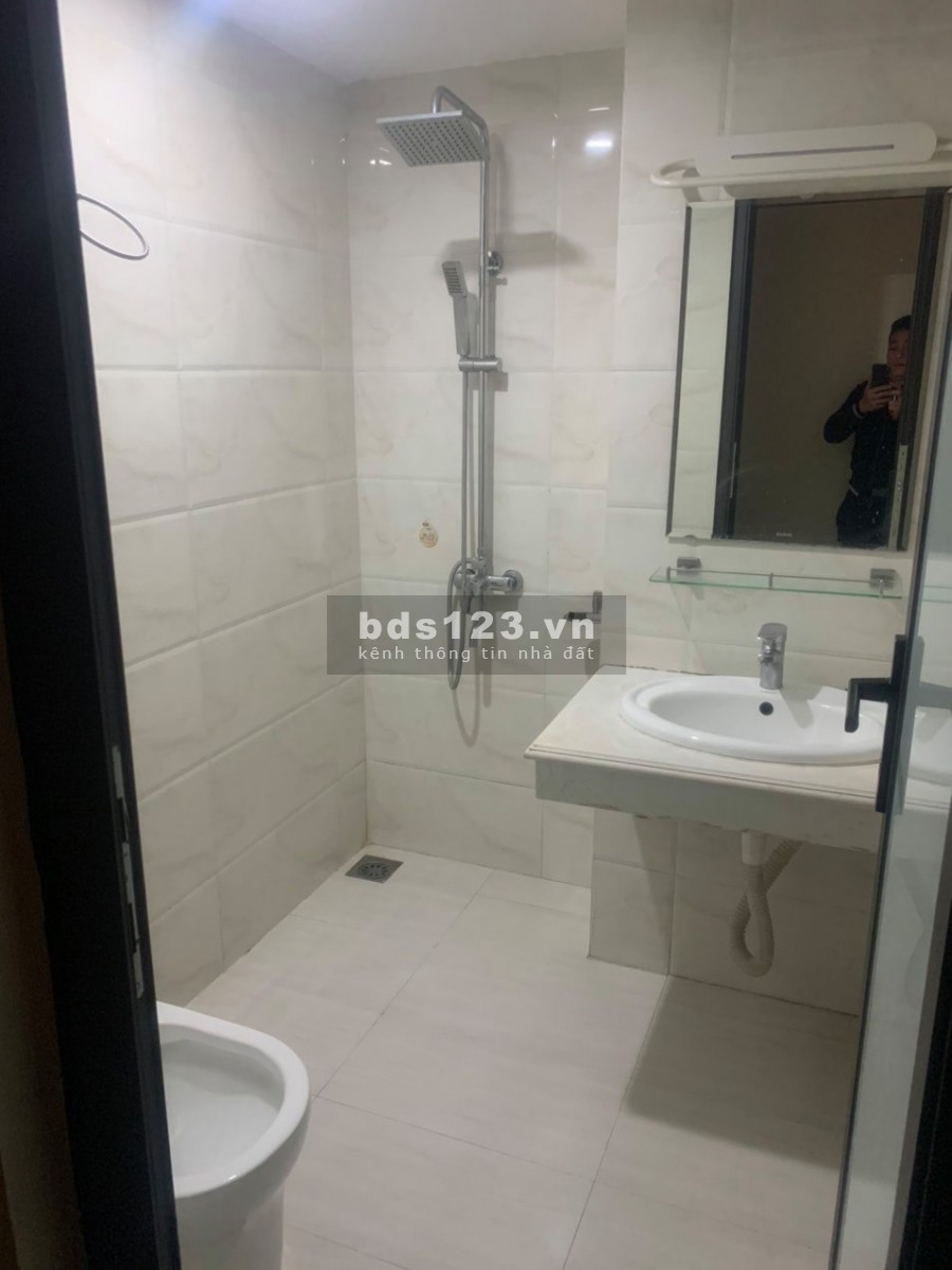 Bán nhà phân lô Ái Mộ 60m2 chỉ 5.9 tỷ.