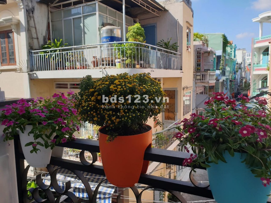 XH ngủ nhà HẺM KINH DOANH KHU VIP 98m2 P2, Q. Tân Bình 15 tỷ 6