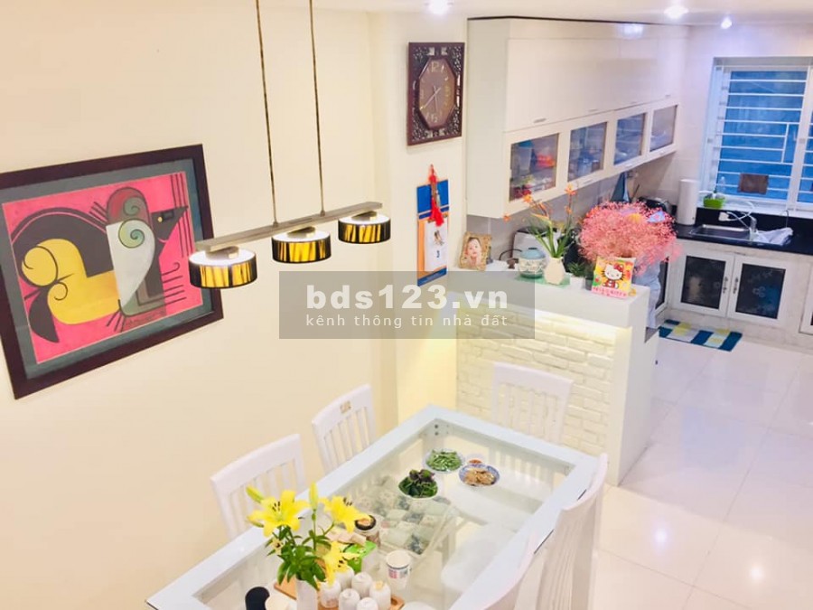 Bán nhà biệt thự mini, nhỉnh 6 tỷ, oto đỗ cửa quay đầu