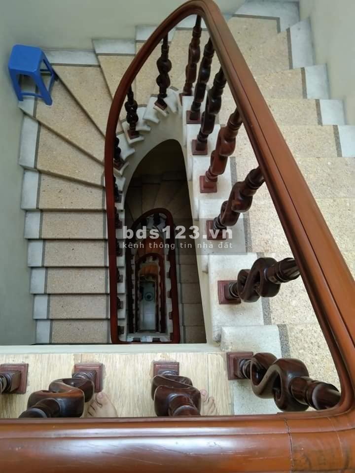 Bán nhà mặt phố kinh doanh VIP, trung tâm Đống Đa.