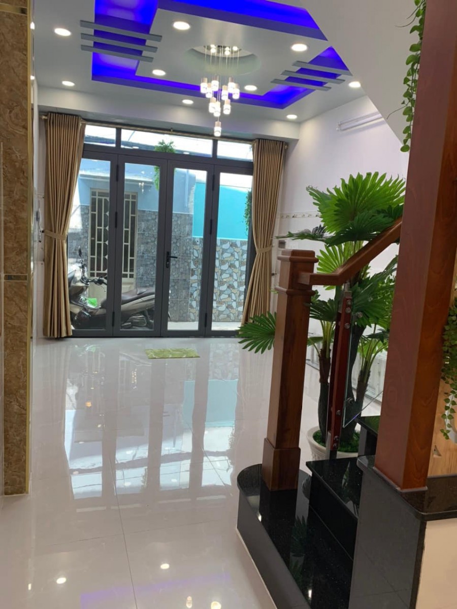 BÁN GẤP Nhà Đẹp Giá Rẻ, Xe Hơi Vào Tận Nhà, 3 Tầng, 58 m2, giá 5.7 Tỷ.