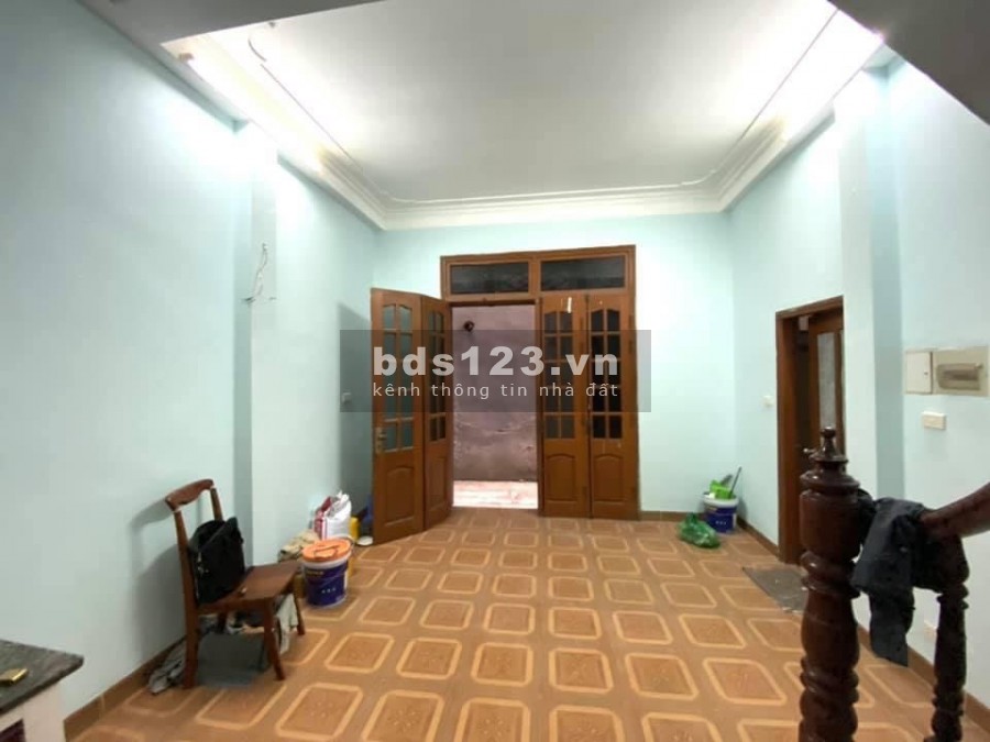 30m2 4 Tầng Sổ Đỏ trao tay Cách 50m ra mặt Phố Vĩnh Hưng Giá 2 tỷ 850tr