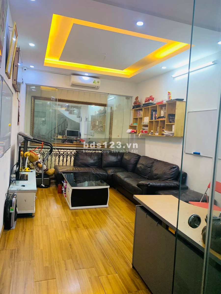 Bán nhà phân lô phố Thái Thịnh, 58m2 *4T, Ôtô tránh 10m, full Nội Thất, kinh doanh, ngõ thông, 2 mặt thoáng