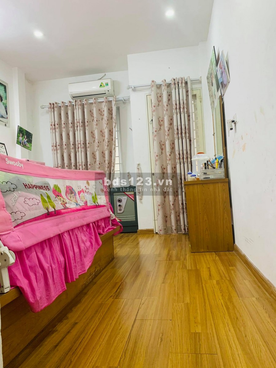 Bán nhà phân lô phố Thái Thịnh, 58m2 *4T, Ôtô tránh 10m, full Nội Thất, kinh doanh, ngõ thông, 2 mặt thoáng