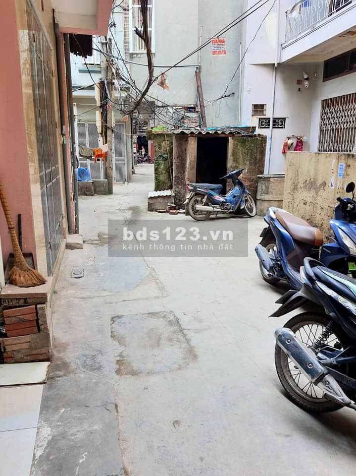 Nhỏ nhà nhỏ tiền Nhỉnh 1 tỷ có nhà Bạch Mai 4 tầng dt 16m2