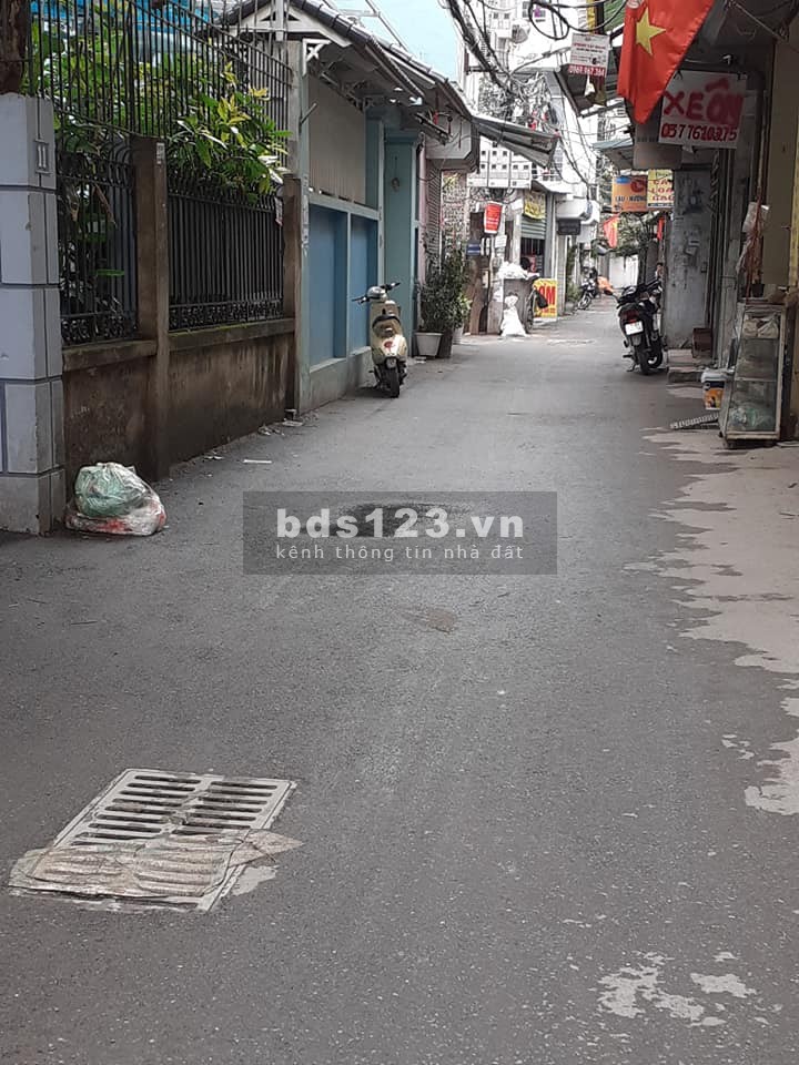 Bán gấp đất đường Xuân Đỉnh, Từ Liêm 40m,Mặt tiền 4m, giá 2,7 tỷ. Lh: 0919752198
