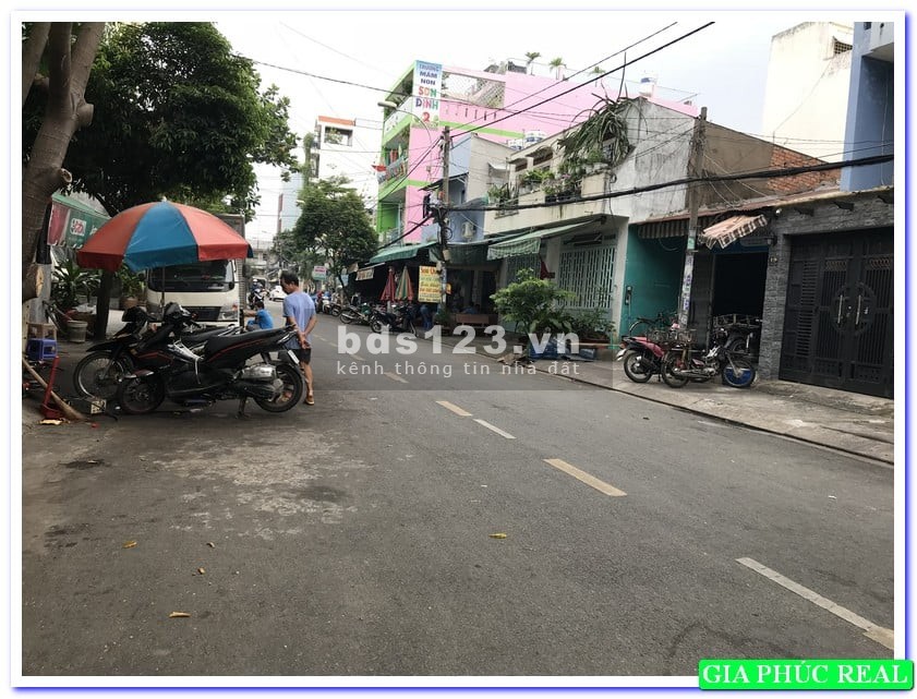 Bán nhà MTNB LÊ LĂNG P.Phú Thọ Hòa DT4x18,5m Đúc 2 lầu kiên cố Giá 9,5 tỷ TL