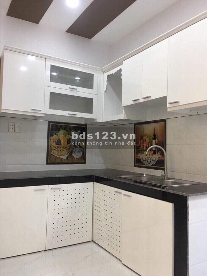 Bán nhà 4 Tầng BTCT dt (4 x7)m giá 3 tỷ hơn
