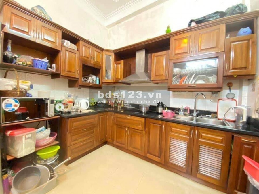 Bán nhà Ao Sen 40m2, 4 tầng lô góc,ngõ thông, ô tô vào nhà, 1 nhà ra phố 4,5 tỷ