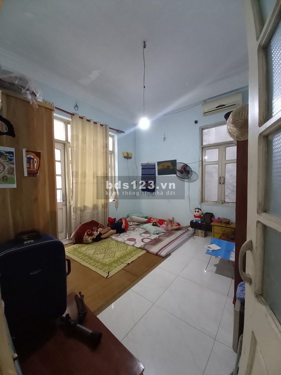 Nhà Quan bề thế, thênh thang 50M2*3T Lê Thanh Nghị nhỉnh 3 tỷ