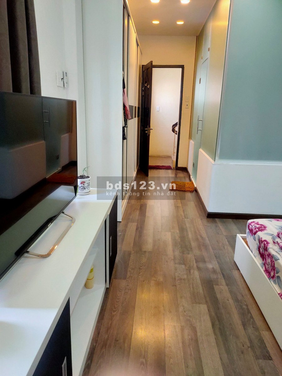Bán Nhà Quận 5 hẽm ôtô cách 1 căn ra mặt tiền đường lớn – Gía 7.8 Tỷ