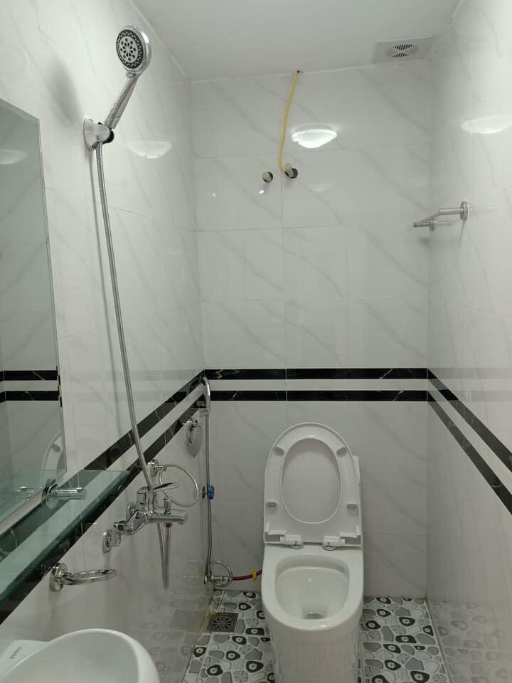 Nhỉnh 2 tỷ có nhà Nguyễn Lương Bằng, trung tâm Quận Đống Đa, nhà mới chỉ xách vali vào ở