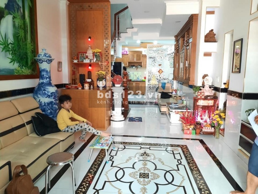 HXH tránh, Quang trung, 4 tầng BTCT nhà mới thiết kế đẹp, tặng nội thất, Giá rẻ bất ngờ