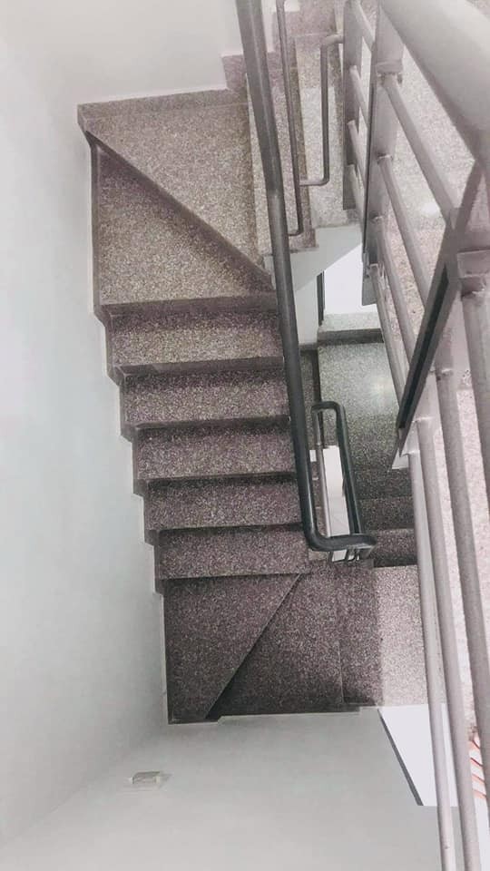 Bán nhà đẹp lung linh giá rẻ đường CMT8, 1trệt 4 lầu, 40m2, 5.5 tỷ