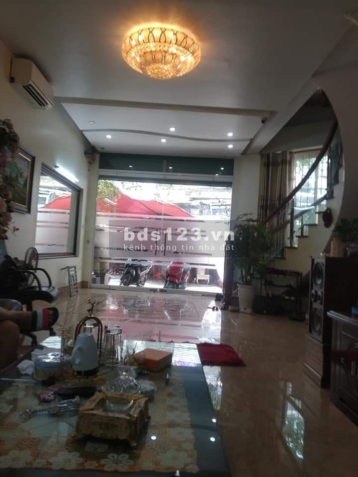 Bán nhà Duy Tân, Cầu Giấy. Otô tránh.KD.MT 5.5m. DT 55m2.Giá 8.4 tỷ
