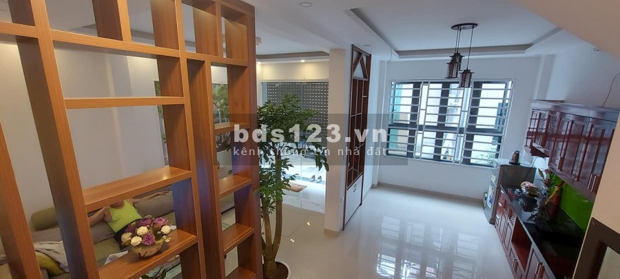 TÂN MAI 40M X4 TẦNG 5 TỶ, KINH DOANH ĐỈNH, Ô TÔ VÀO NHÀ