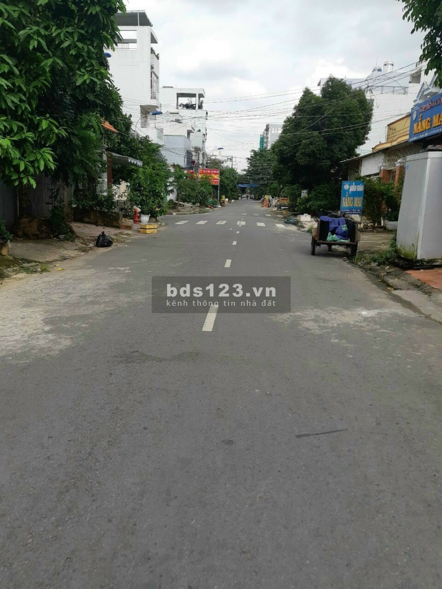 Cần chuyển nơi khác sinh sống, bán gấp căn nhà cấp 4 tại Tân Hiệp 79m2,900Tr,shr.