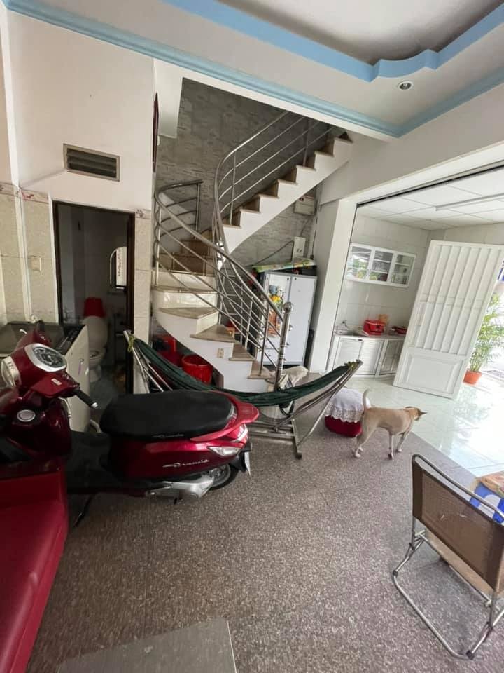 BÁN NHÀ MT NGAY NGÃ 4 NGUYỄN VĂN LINH VỚI NGUYỄN THỊ THẬP, MT 5M, GIÁ CỰC HIẾM CHỈ 5,6 T