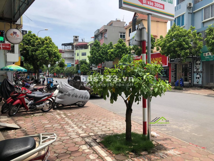Bán đất Trâu Quỳ Viện kinh tế giáp khu 31ha dt 90m2 đường 13m. lh 0982852808