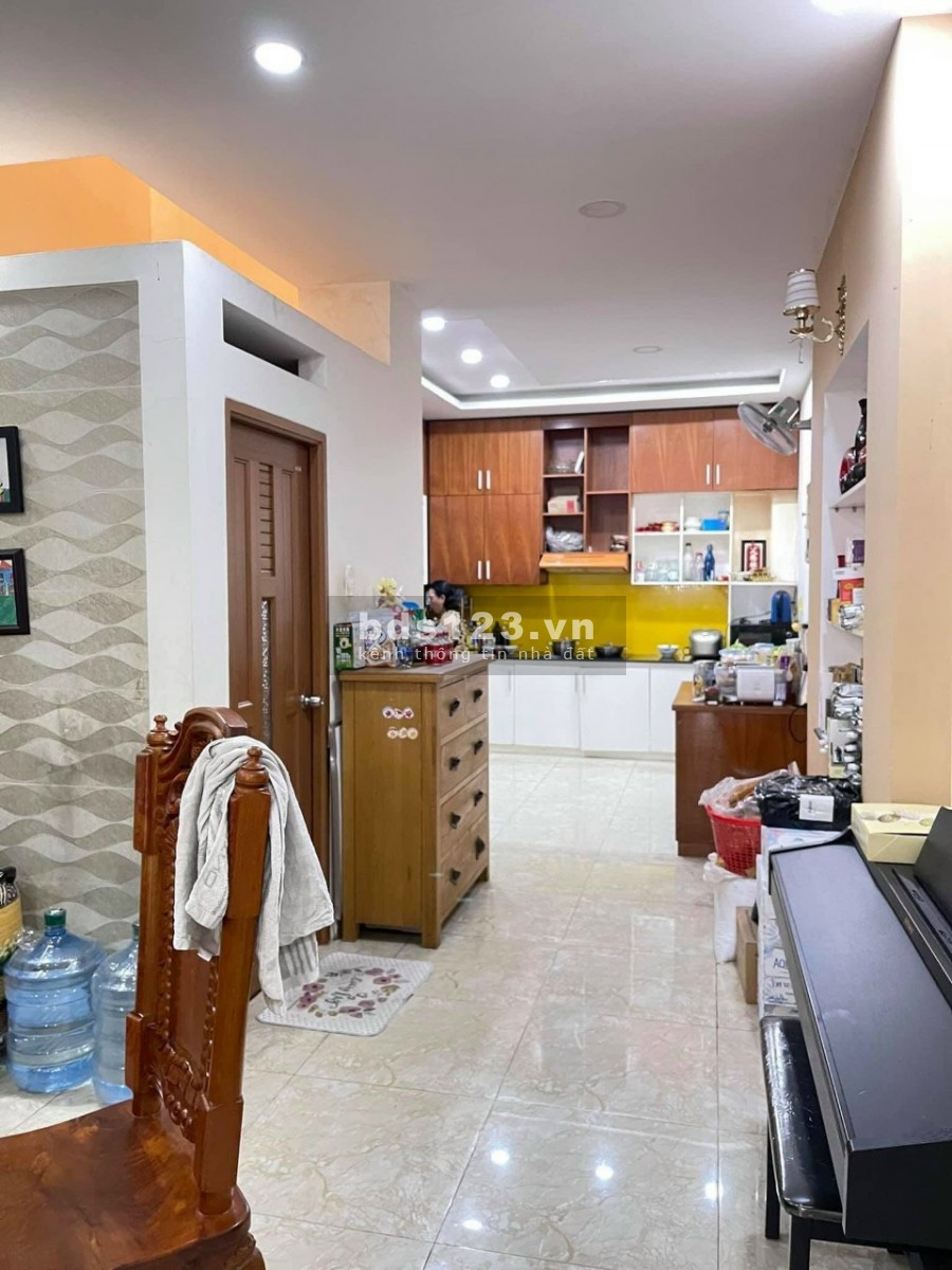 Nhà ở vừa cho thuê hơn 45tr/tháng, Lý Thường Kiệt, P.14, Q.10. 13,5 tỷ