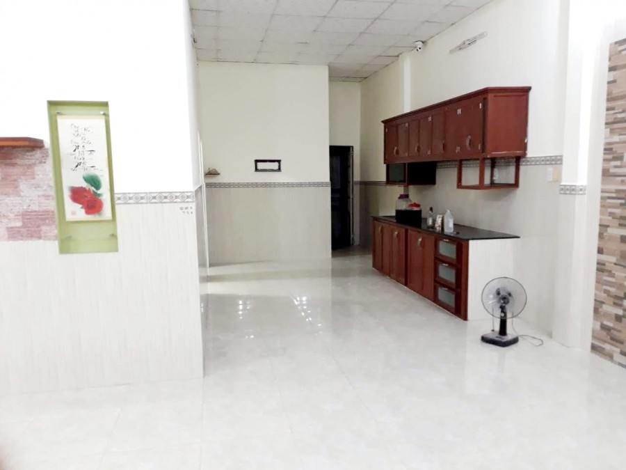 HXH ôtô vào nhà mới đẹp gần đoạn TA16 giao với Lê Văn Khương