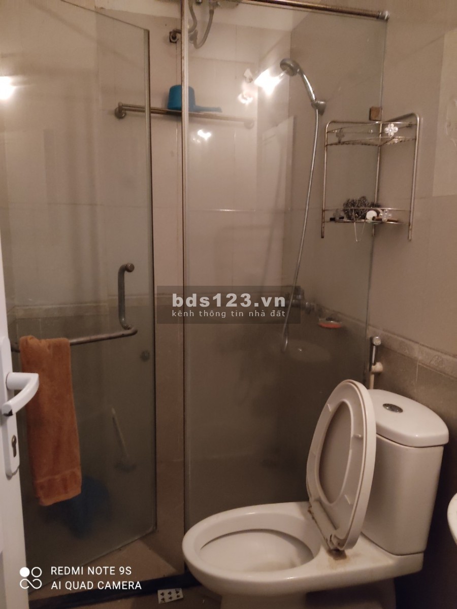 Bán nhà riêng ngõ đường Tô Ngọc Vân, DT 45m2, MT 4m hướng Đông Nam giá 150tr/m2 có thương lượng