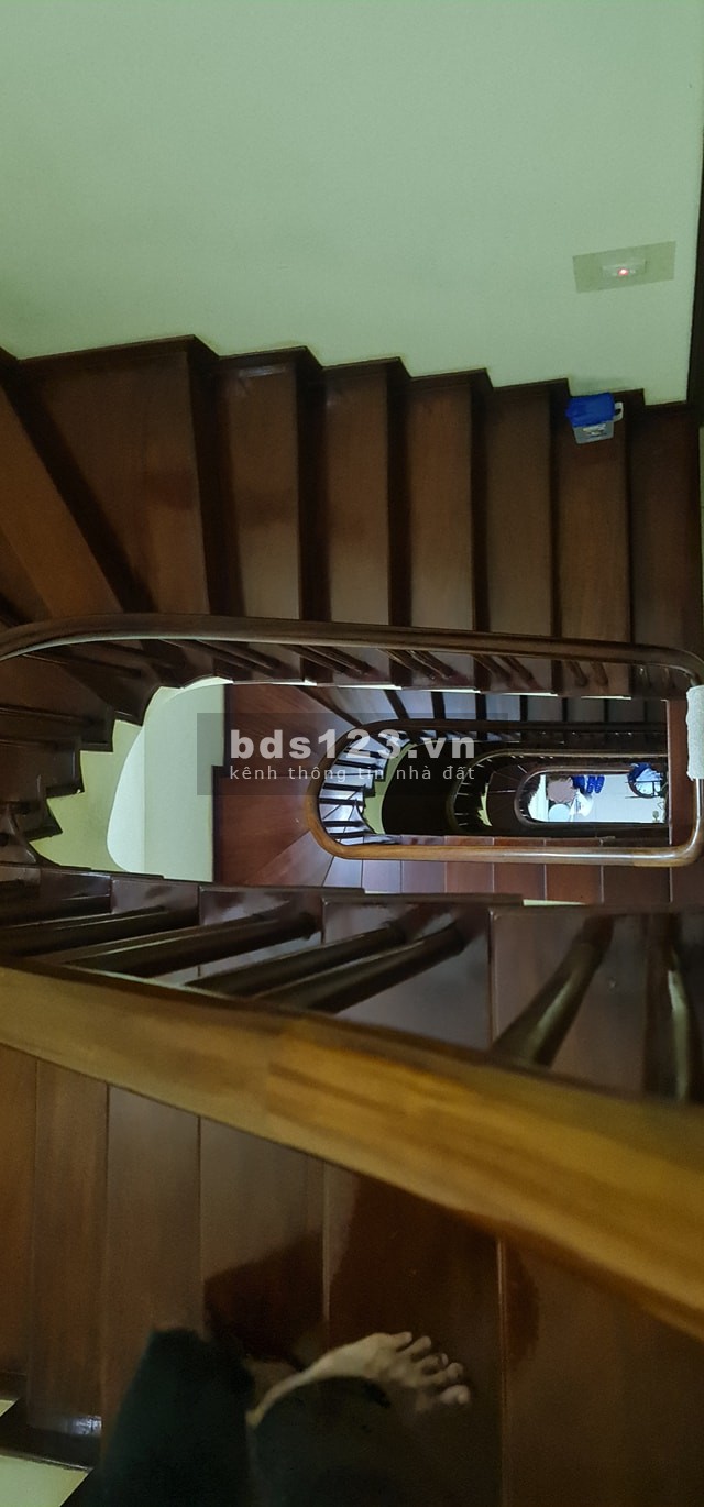 BÁN NHÀ DƯỜNG NGUYỄN XIỂN 51m2 , 5 TẦNG , 4m MẶT TIỀN GIÁ SỐC 11 TỶ