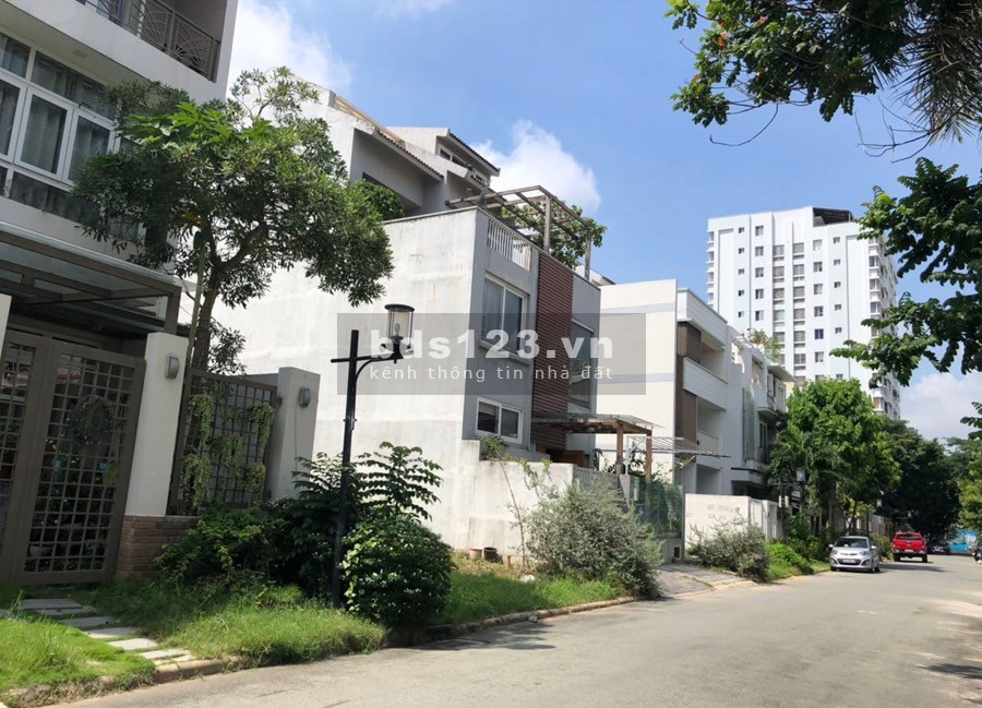 Cần bán 2 nền đất hẻm Lý Chiêu Hoàng, P. 10, Q. 6 giá 3.2 Tỷ, dt 100m2, sổ riêng, XDTD