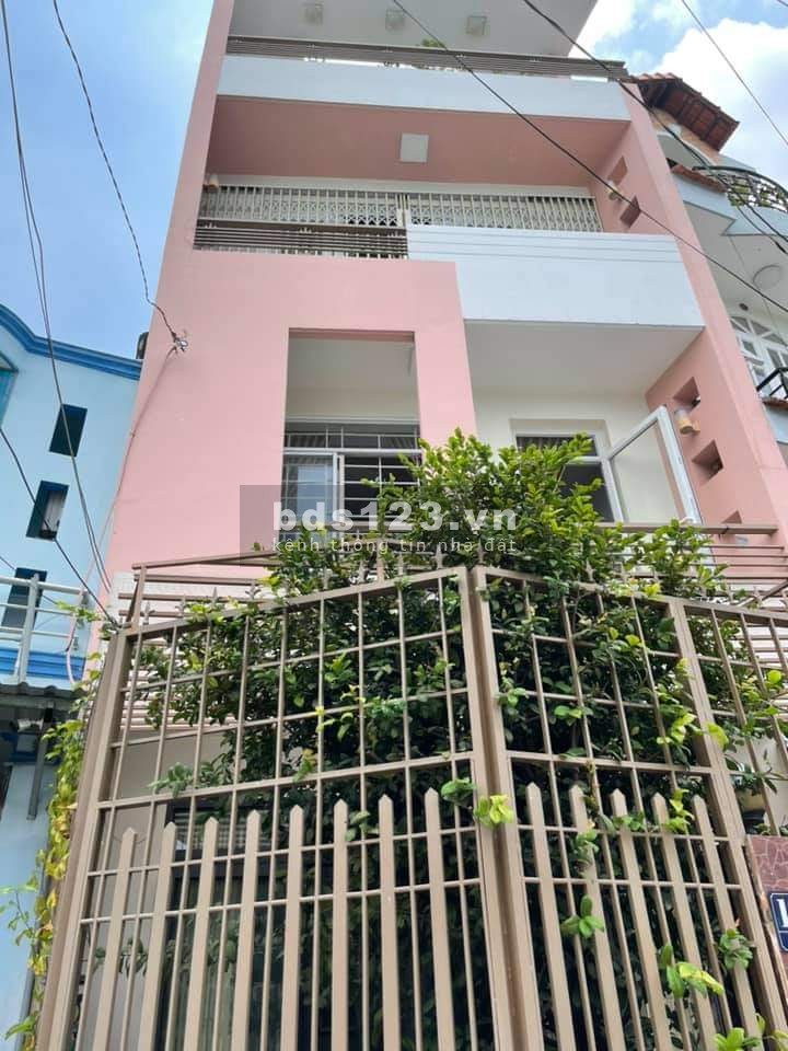 Nhà hiện đại 1 trệt 2 lầu Sân Thượng DT 200m2 Lạc Long Quân Q.Tân Bình 7.8 tỷ