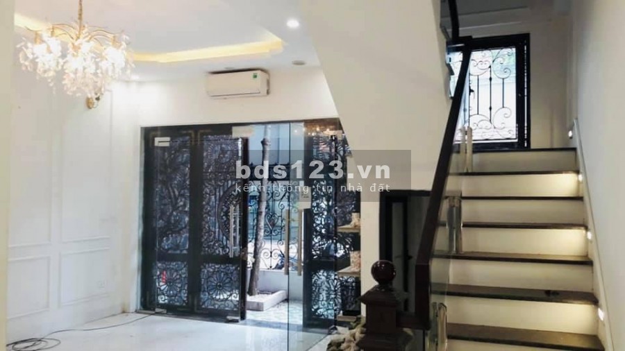 Bán Nhà Trần Quốc Hoàn, Kinh Doanh Vô Địch Ô Tô Tránh Lh 0966131292
