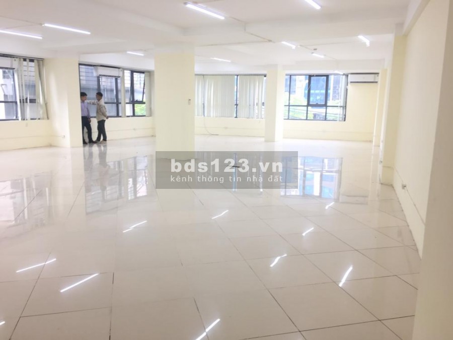 Cho thuê Tòa nhà vp Trần não Bình An 800m2 trệt 2 lầu sàn trống suốt (MS:70.26.48)