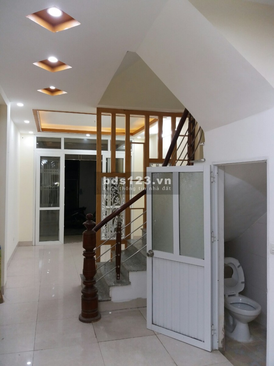 Bán nhà Bùi Xương Trạch 4 tầng 32m2 giá 3.5 tỷ, ô tô con đỗ cửa