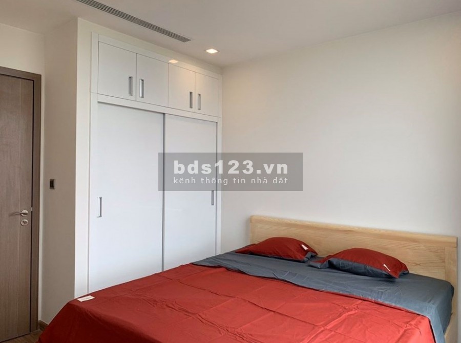 Cho thuê căn hộ Central Field – 219 Trung Kính, 2N, Full, view đẹp, giá chỉ 11tr !