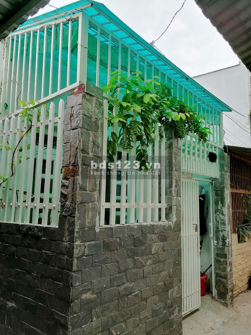 Bán nhà mới 42m2 hẻm 226 đường Nguyễn Bình Xã Phú Xuân T.T Nhà Bè