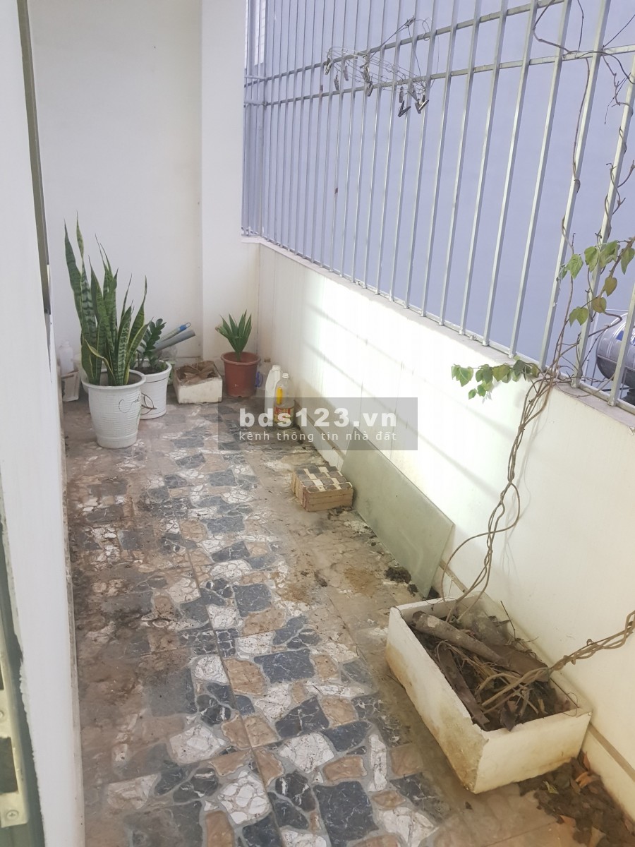 Bán nhà Ngọc Thụy - 31m2 x 4 tầng - 15m ra đường ô tô, gần công viên Ngọc Thụy.